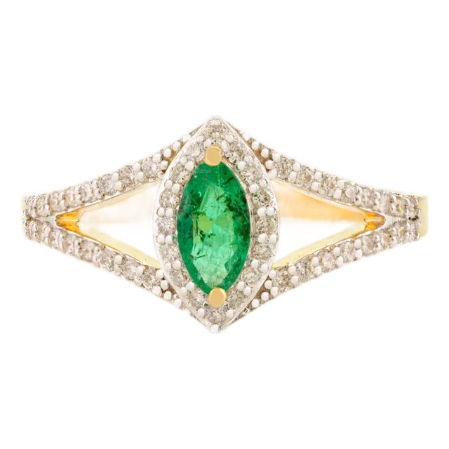 18k Yellow Gold Emerald Split Diamond Ring Size 6 For Sale