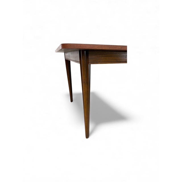 Mid-Century Modern Walnut Dining Table For Sale In Philadelphia - Image 6 of 7