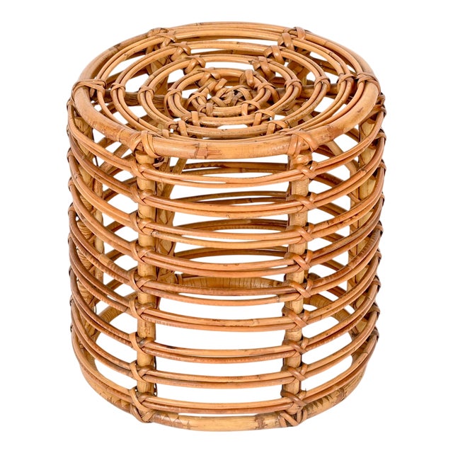 Mid-Century Round Red Rattan and Wicker Ottoman attributed to Tito Agnoli, Italy, 1960s For Sale