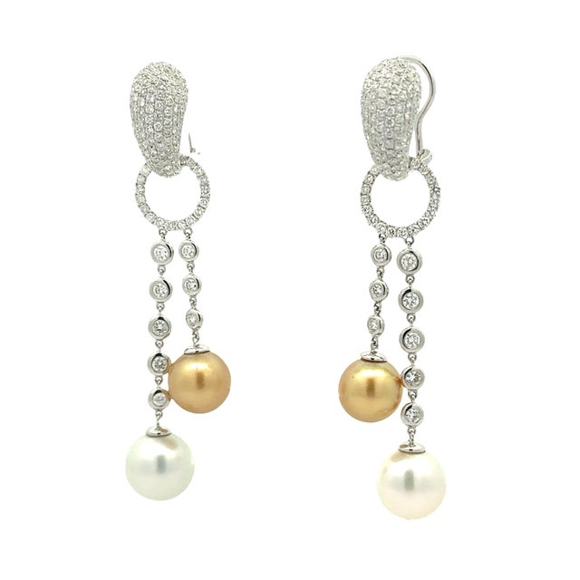 Contemporary 11mm South Sea Pearl Diamond 18k White Gold Huggie Drop Dangle Earrings, A Pair For Sale - Image 3 of 5