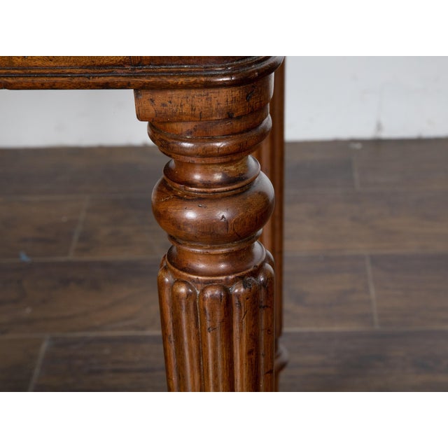 English 19th Century Mahogany Desk with Green Leather Top and Reeded Legs For Sale - Image 4 of 12