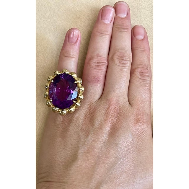 50 Carat Amethyst Cocktail Ring in Solid 18 Karat Yellow Gold 29 Grams For Sale - Image 13 of 18