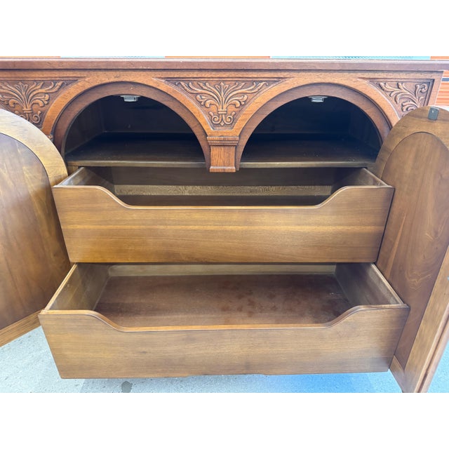 Vintage French Louis XVI Style Buffet Credenza, 1960s – Regency Style Cabinet For Sale In Miami - Image 6 of 10