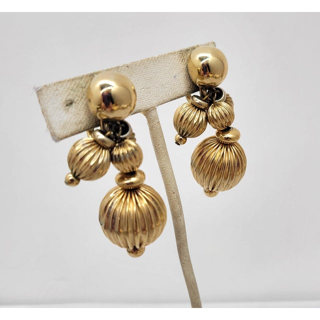 1950s Vintage 1950s Signed Napier Goldtone Ribbed Beaded Clip Earrings - 2 Pieces For Sale - Image 5 of 8