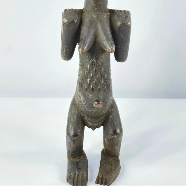 African Early 20th Century Luba Female Figure For Sale - Image 3 of 8