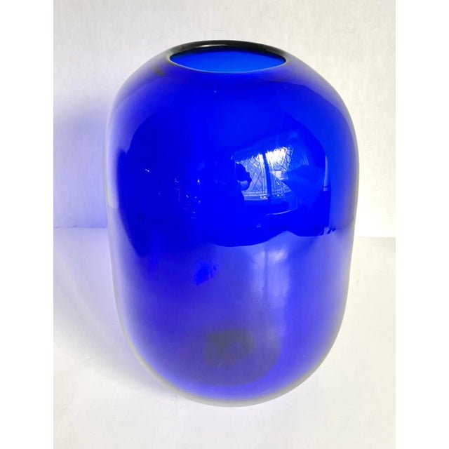 Mid 20th Century Hand-Blown Cobalt Blue Art Glass Vase For Sale - Image 9 of 9