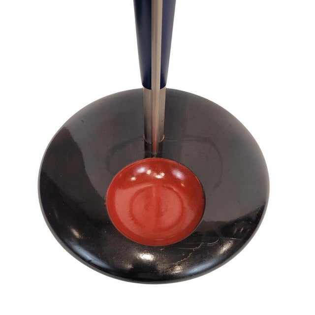 Fun and original style umbrella stand, made in the 1990s in Italy. Very decorative, it reflects the aesthetic principles...