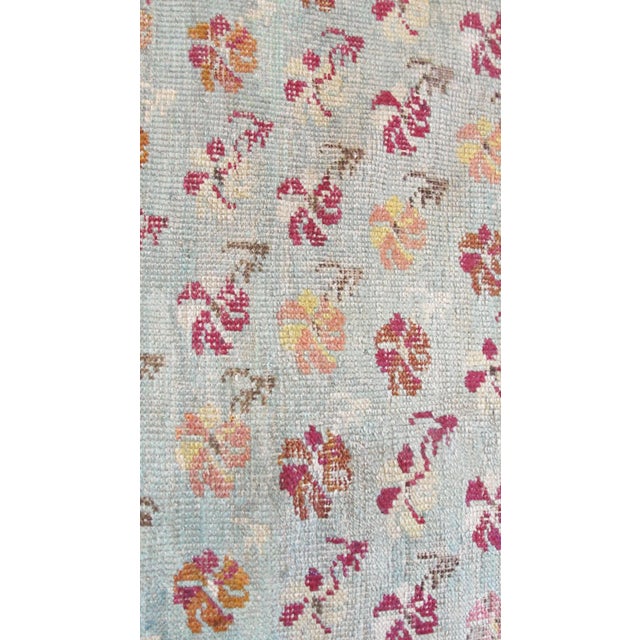 Textile Antique Turkish Ghiordesh/ Oushak Carpet, 8'1" X 11' Unusual For Sale - Image 7 of 9