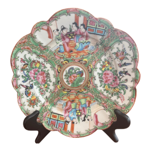 Antique Rose Medallion Scalloped Plate