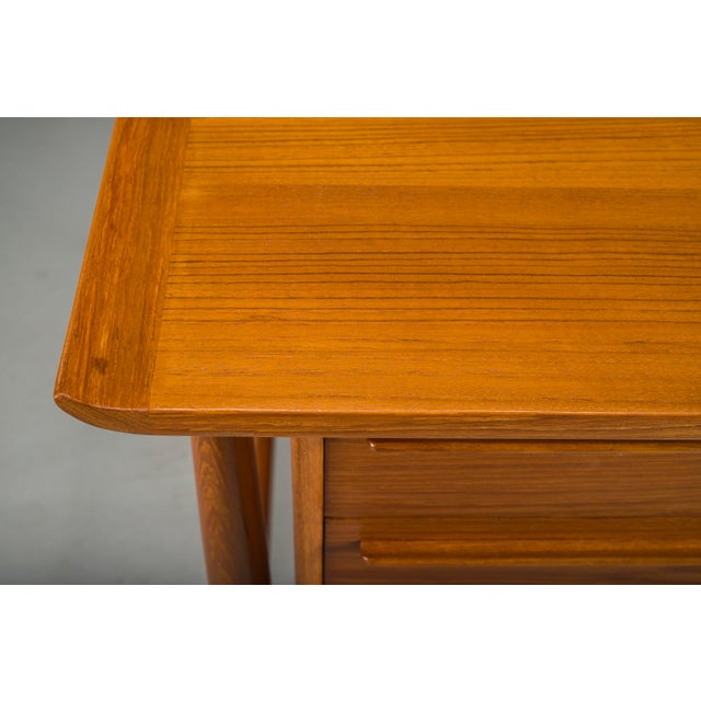 Mid-Century Danish Teak Executive Desk by Arne Vodder for H.P. Hansen, 1960s For Sale - Image 14 of 18