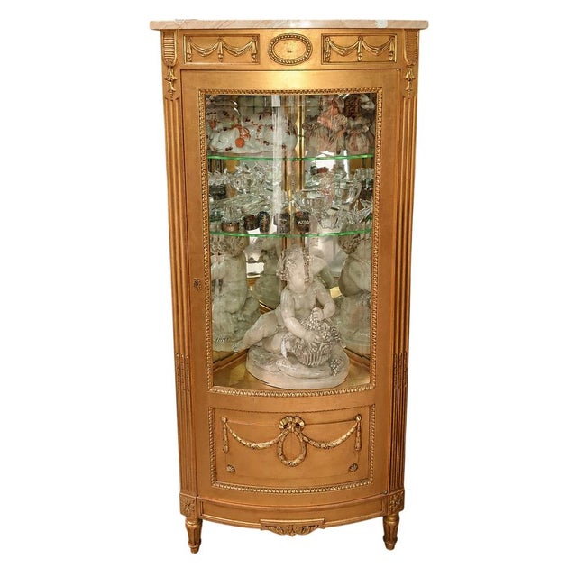 Gold Louis XVI Style Lacquered and Gilded Corner Display Cabinet, 1920s For Sale - Image 8 of 8