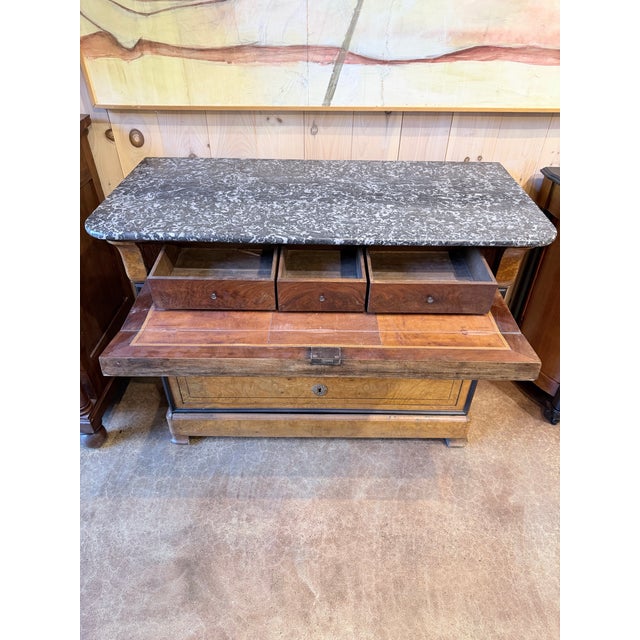 Antique French Louis Philippe Burl Walnut Four-Drawer Commode With Marble Top For Sale In New York - Image 6 of 12