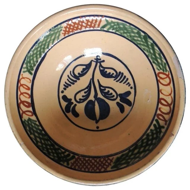 1980s Vintage Round Green and Red Hand Painted Decorative Bowl For Sale - Image 5 of 5