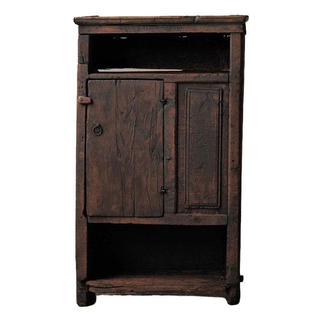 19th Century Primitive Mountain Cabinet in Wood For Sale