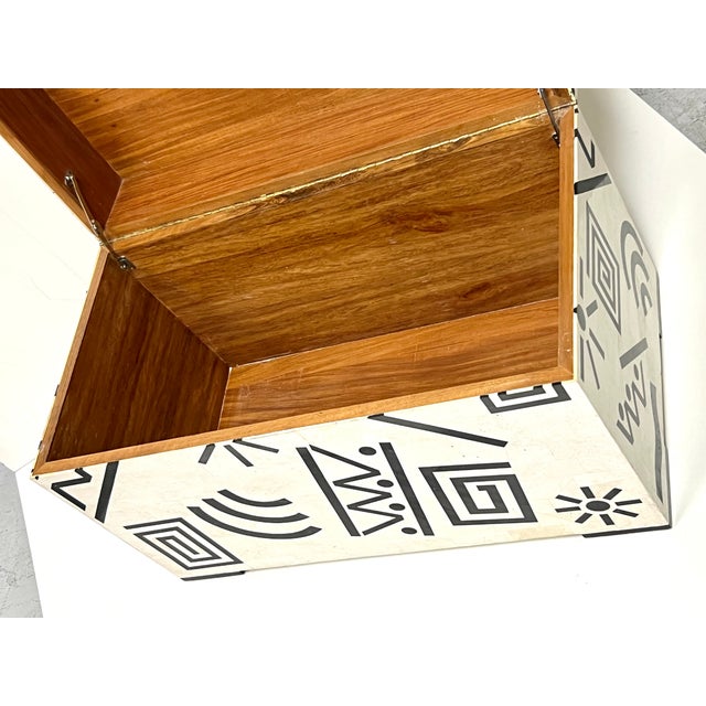 Stone 1980s Eugenio Tavola Oggetti Modern Stone Storage Trunk Chest Table For Sale - Image 7 of 12