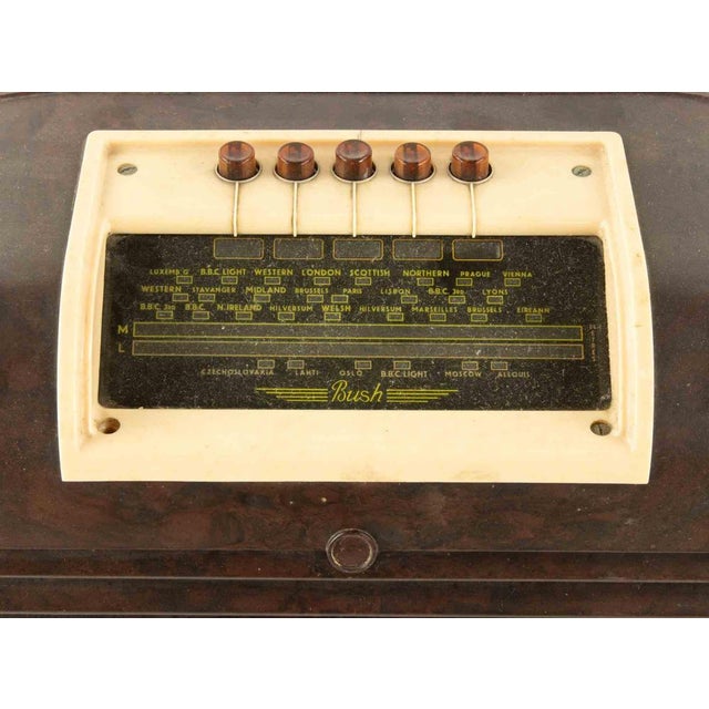 Vintage Radio Bush DAC10 in bakelite, realized in 1950s. Good overall condition.