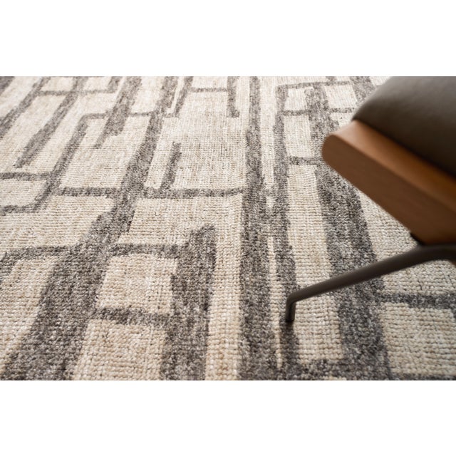 2020s Exquisite Rugs Aldridge Hand-Knotted New Zealand Wool & Bamboo Silk Silver/Gray Rug-9'X12' For Sale - Image 5 of 7