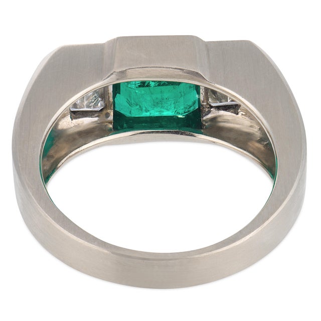 1950s Agl 2.00 Carat Colombian Emerald Diamond 14k White Gold Three Stone Ring, Size 8.75 For Sale In Los Angeles - Image 6 of 6