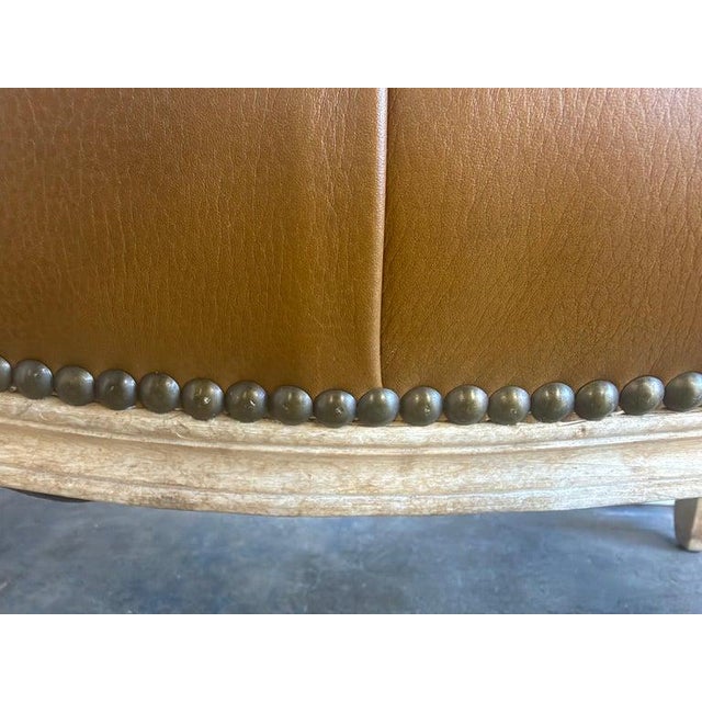 French Louis XV Style Tufted Bench - Caramel Leather For Sale - Image 4 of 14