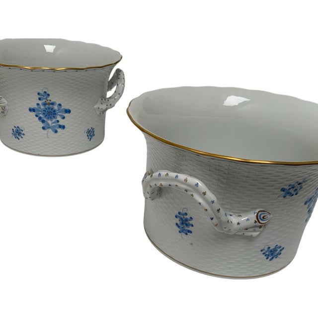 Pair of Large Herend Hungary Waldstein Blue #7239 Porcelain Cachepots 1948-1980s For Sale In Palm Springs - Image 6 of 6