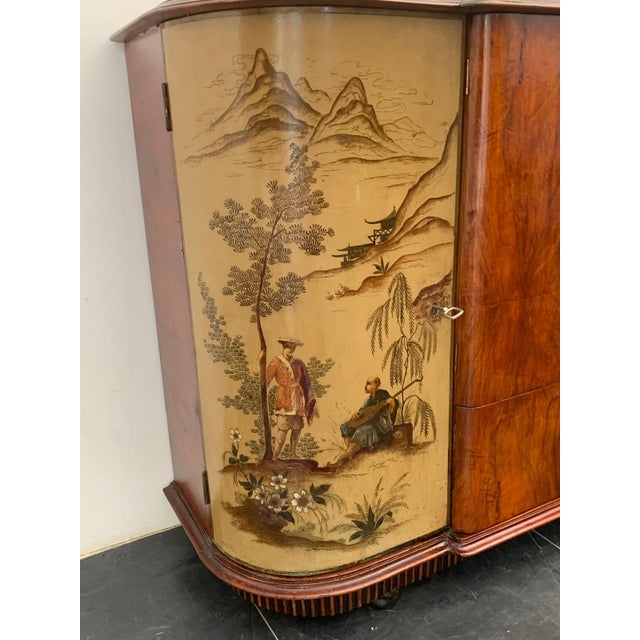 Wood Art Deco Bar Cabinet in Walnut Feather and Chinoiserie Lacquer, 1930s For Sale - Image 7 of 13