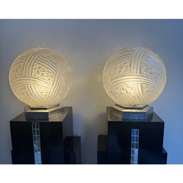 Art Deco Bronze Ball Lamps from Hettier & Vincent Turban, 1930s, Set of 2 For Sale - Image 6 of 18