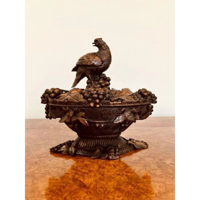 Textile Outstanding Quality Carved Black Forest Jewellery Box, 1860 For Sale - Image 7 of 7