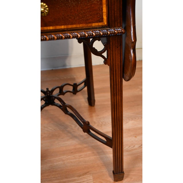 We are pleased to offer this Gorgeous English chippendal mahogney Drop leaf Side table / Pembroke Table , from the 1950s....