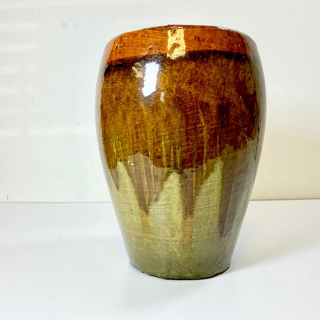 1980s Vintage Boho Chic Americana Arts & Crafts Pottery Studio Drip Glazed Tall Planter. For Sale - Image 12 of 12