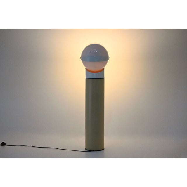 White Mezzo Pileo Floor Lamp by Gae Aulenti for Artemide, 1970s For Sale - Image 8 of 17