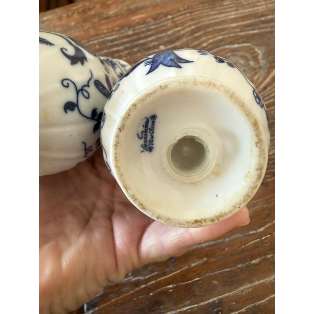 1970s Vintage Blue Danube Blue & White Onion Porcelain Salt & Pepper Shakers For Sale - Image 5 of 7