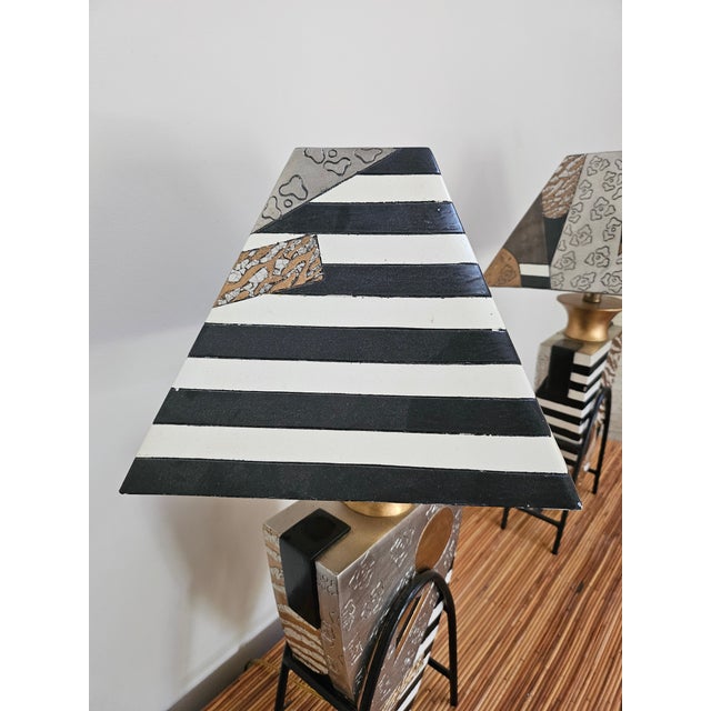Gold 1980s Pair of Postmodern Lamps Attributed to Lam Lee For Sale - Image 8 of 13