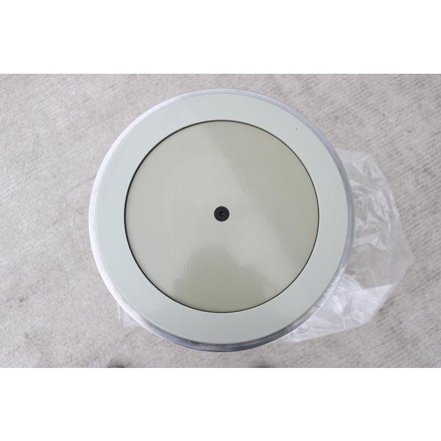 Minimalist Jephson Robb for Bernhardt Design Quiet Round Occasional Side Table For Sale - Image 17 of 18