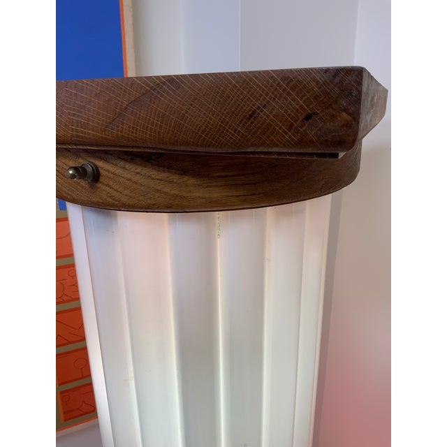 White 20th Century Post Modern Fluorescent Light Tube Column/Pedestal For Sale - Image 8 of 9