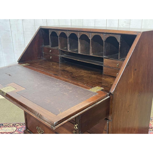 19th Century Georgian English Slant-Back Desk in Mahogany and Oak For Sale - Image 15 of 18