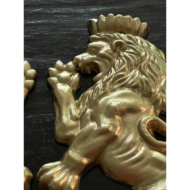 Campaign Vintage Gold English Fighting Wall Lions a Pair For Sale - Image 3 of 10