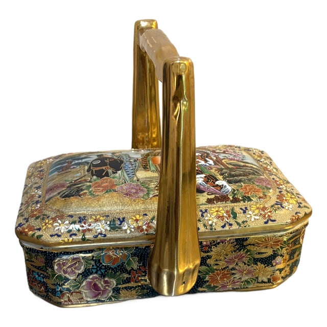 Chinese Satsuma Gilt Ceramic Handled Box For Sale