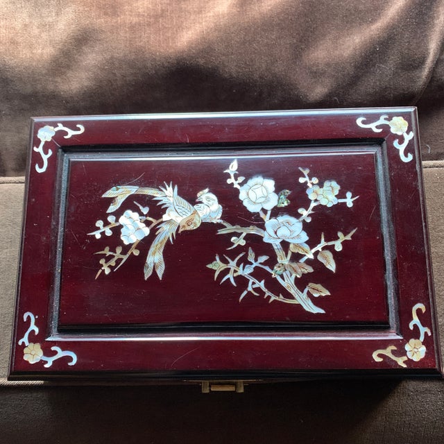 Wood Late 20th Century Vintage Asian Wood Jewelry Box With Mother of Pearl Design For Sale - Image 7 of 13