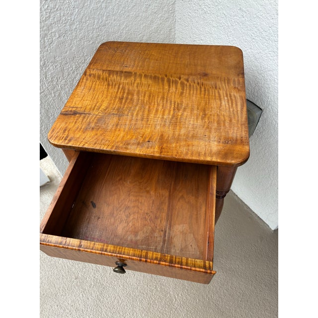 Early 20th Century Country Sheraton Cherry One Drawer Stand, 19th Century; With Reeded Legs For Sale - Image 5 of 12