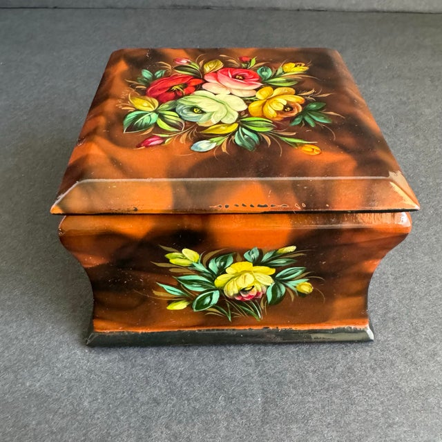 Hand Painted Floral Russian Lidded Box Lacquer Rose Artist Signed Beautiful romantic floral, this would look beautiful on...
