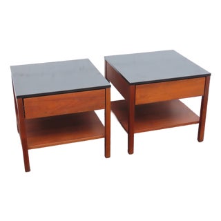 Knoll Two Tones Mid Century Modern Nightstands Bedside Tables a Pair 6597 For Sale