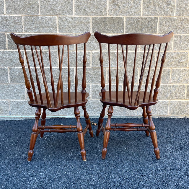 Vintage Kling Furniture American Traditional Cherry Comb Back Windsor