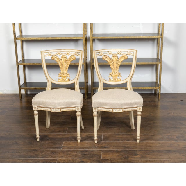 Pair of English 1900s Neoclassical Style Painted and Gilt Chairs with Feathers For Sale - Image 4 of 11