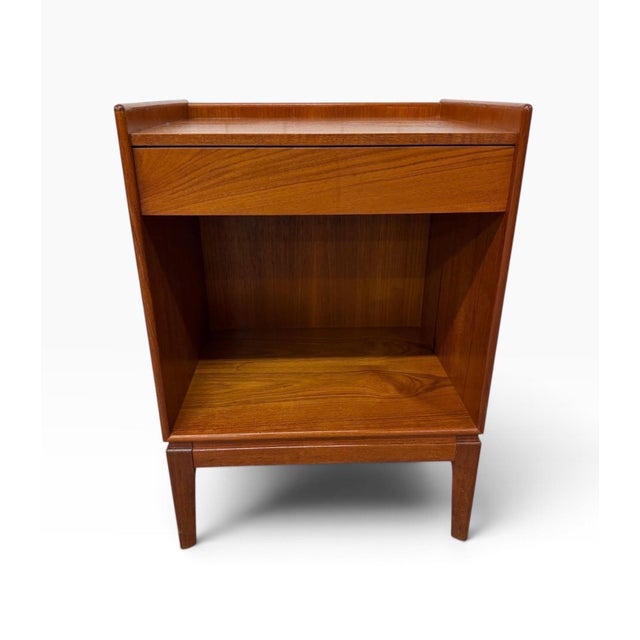 Wood Mid-Century Danish Modern Søborg Møbelfabrik Teak Nightstands - Set of 2 For Sale - Image 7 of 10