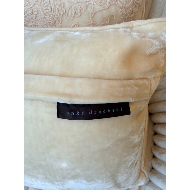 Anke Drechsel Pair of Anke Drechsel Velvet Pillows For Sale - Image 4 of 5