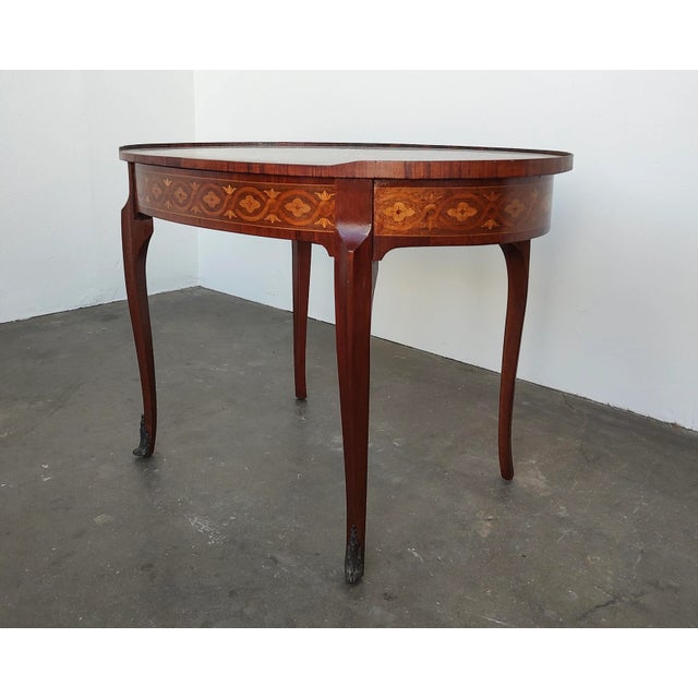 French Louis XVI Style French Marquetry Oval Mahogany Tea Service Table For Sale - Image 3 of 11