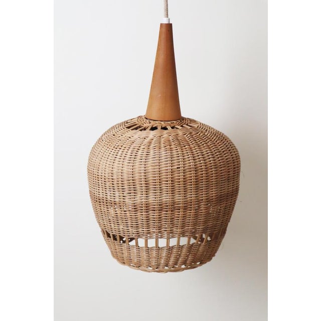 Wood Mid-Century Modern Pendant Lamp in Rattan and Wood, 1960s For Sale - Image 7 of 10