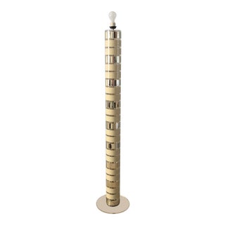 Mid-Century Modern, Optique Lucite Ringed Straight Floor Lamp Light For Sale