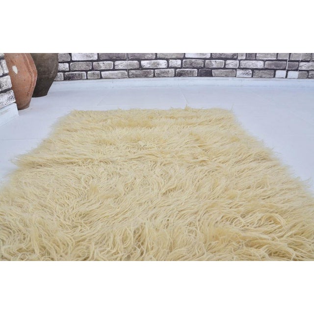 Angora Yellow Handmade Wool Kilim Rug, 1960s For Sale - Image 6 of 11