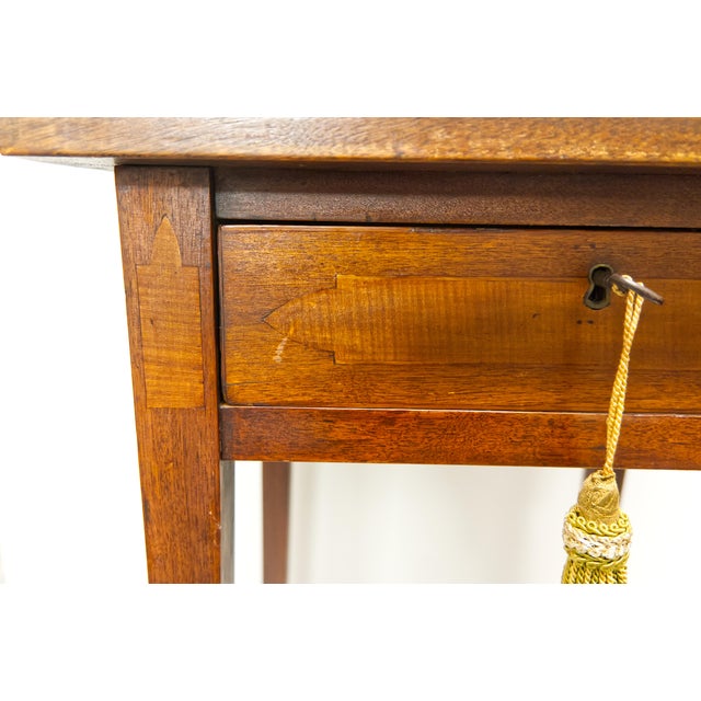 Wood Early 19th Century Federal Hepplewhite Nightstand With Drawer For Sale - Image 7 of 10